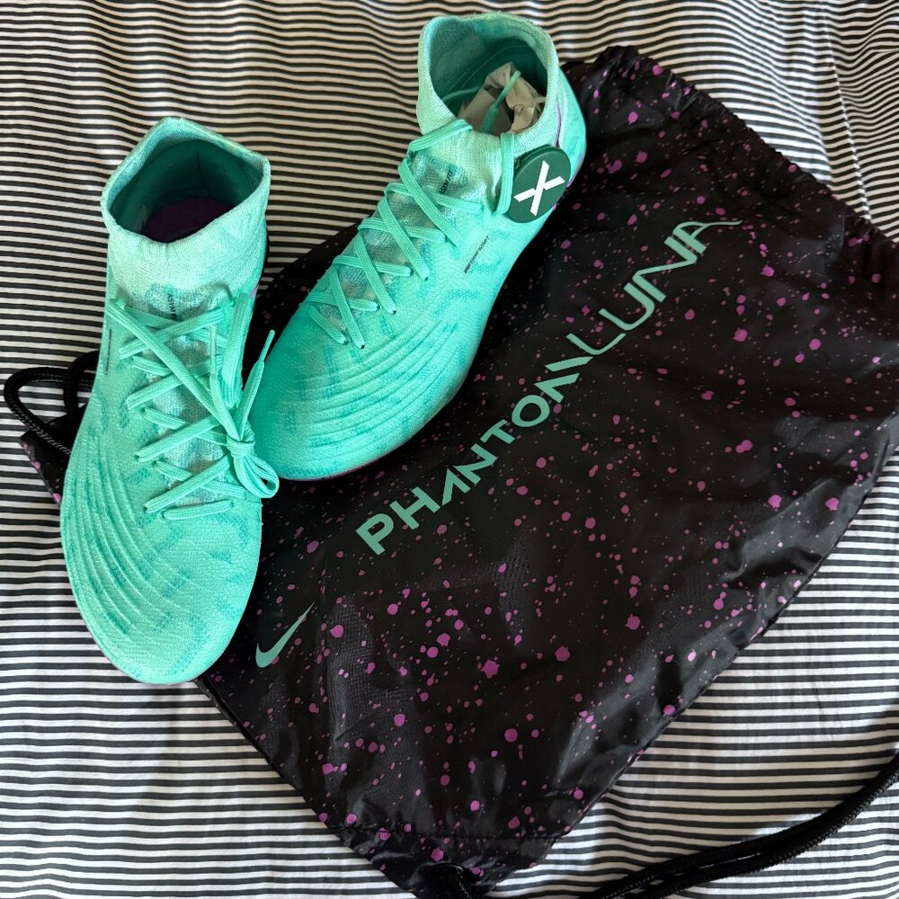 Brand New Authentic Nike Phantom Luna Elite FG Peak Ready Pack Size 6.5M/8W